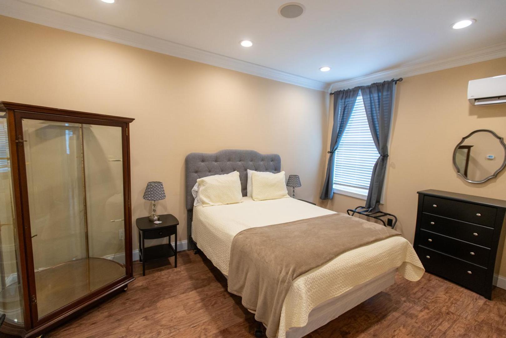 Howard'S Creek Inn White Sulphur Springs Esterno foto